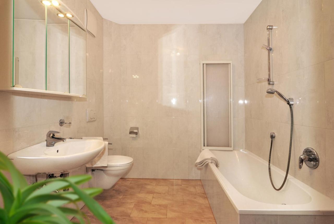 Stoanpeppelehof Apartment Fiumes Bagian luar foto